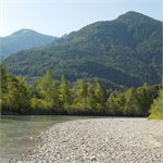 Řeka Ache s pláží a kostelíkem na kopci 26/06/2022, 98cm Hutte