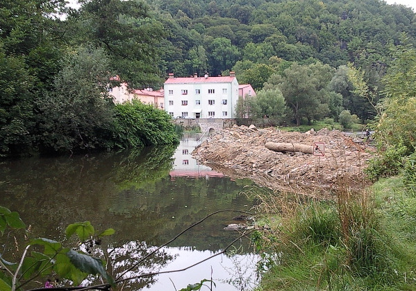 Situace u jezu v Lokti Situace u jezu v Lokti