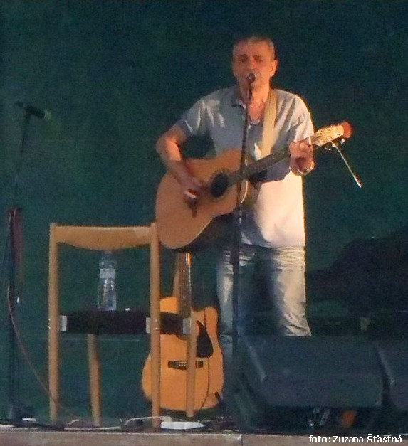 Pavel Dobeš hraje pro vodáky Pavel Dobeš hraje pro vodáky
